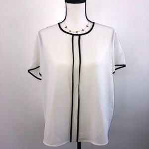 Forever 21 black and white blouse